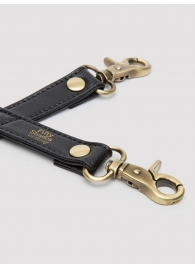 Черный фиксатор для манжет Bound to You Faux Leather Hogtie - Fifty Shades of Grey - купить с доставкой в Златоусте