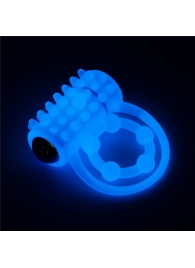 Голубое, светящееся в темноте виброкольцо Lumino Play Vibrating Penis Ring - Lovetoy - в Златоусте купить с доставкой