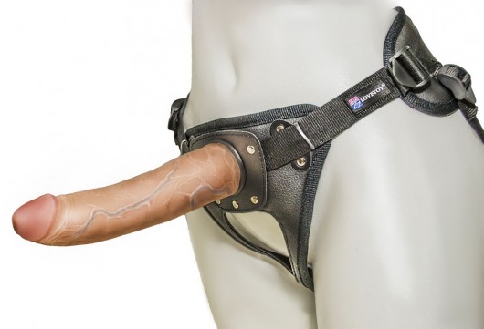 Насадка-фаллоимитатор на кожаных трусиках Harness Ultra Realistic 7  - 18 см. - LOVETOY (А-Полимер) - купить с доставкой в Златоусте